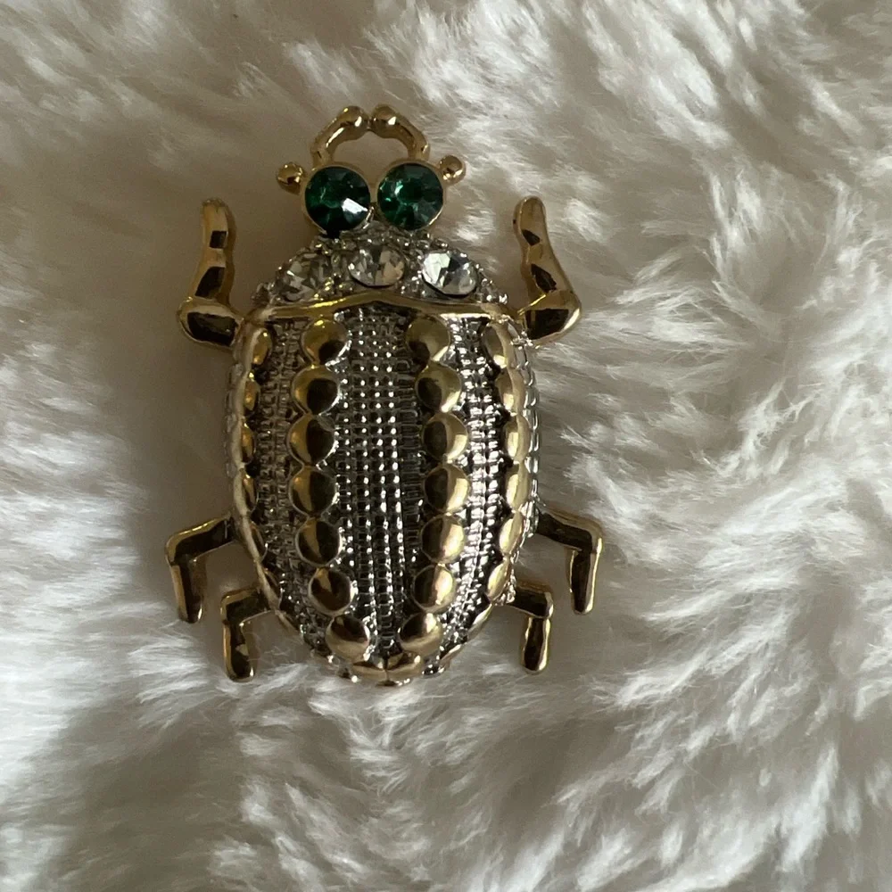 Gold Tone Rhinestone Beetle Bug Brooch Green Crystal Eyes Statement Pin